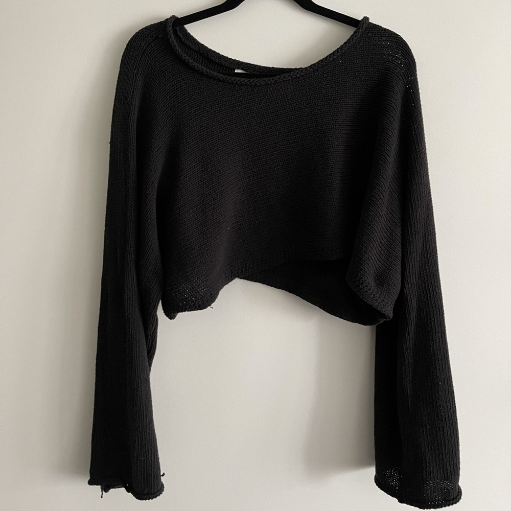 Silence + Noise crop off the shoulder shirt - Picture 2 of 3